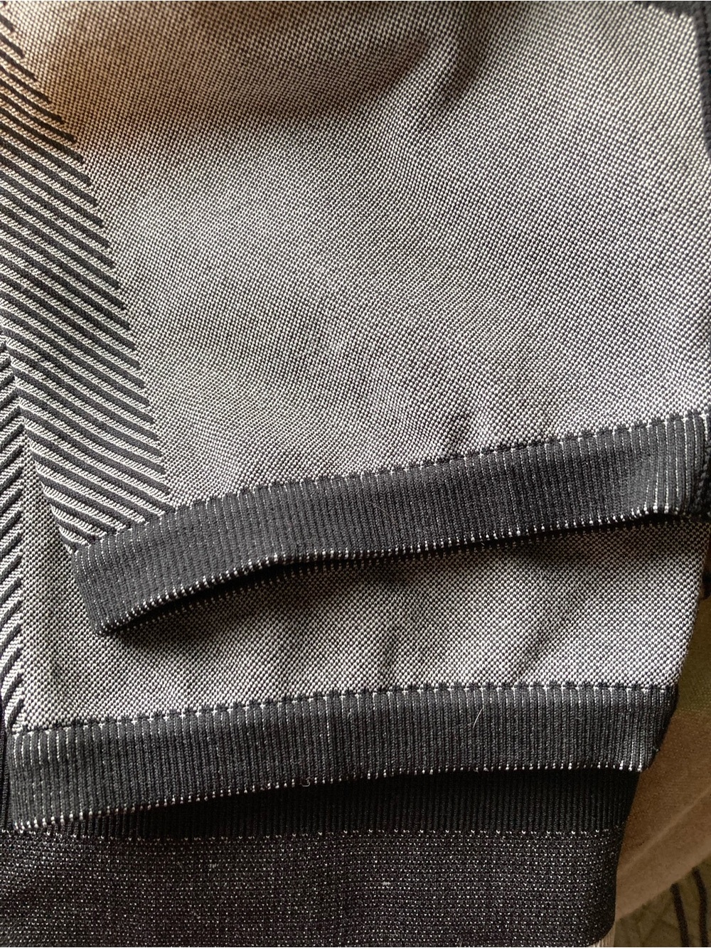 Victorias Secret PINK Cool & Comfy Black and Grey ribbed leggings, size XL - Picture 7 of 7